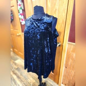 RUFF hewn Grey sz1X, cold shoulder, long sleeve black.